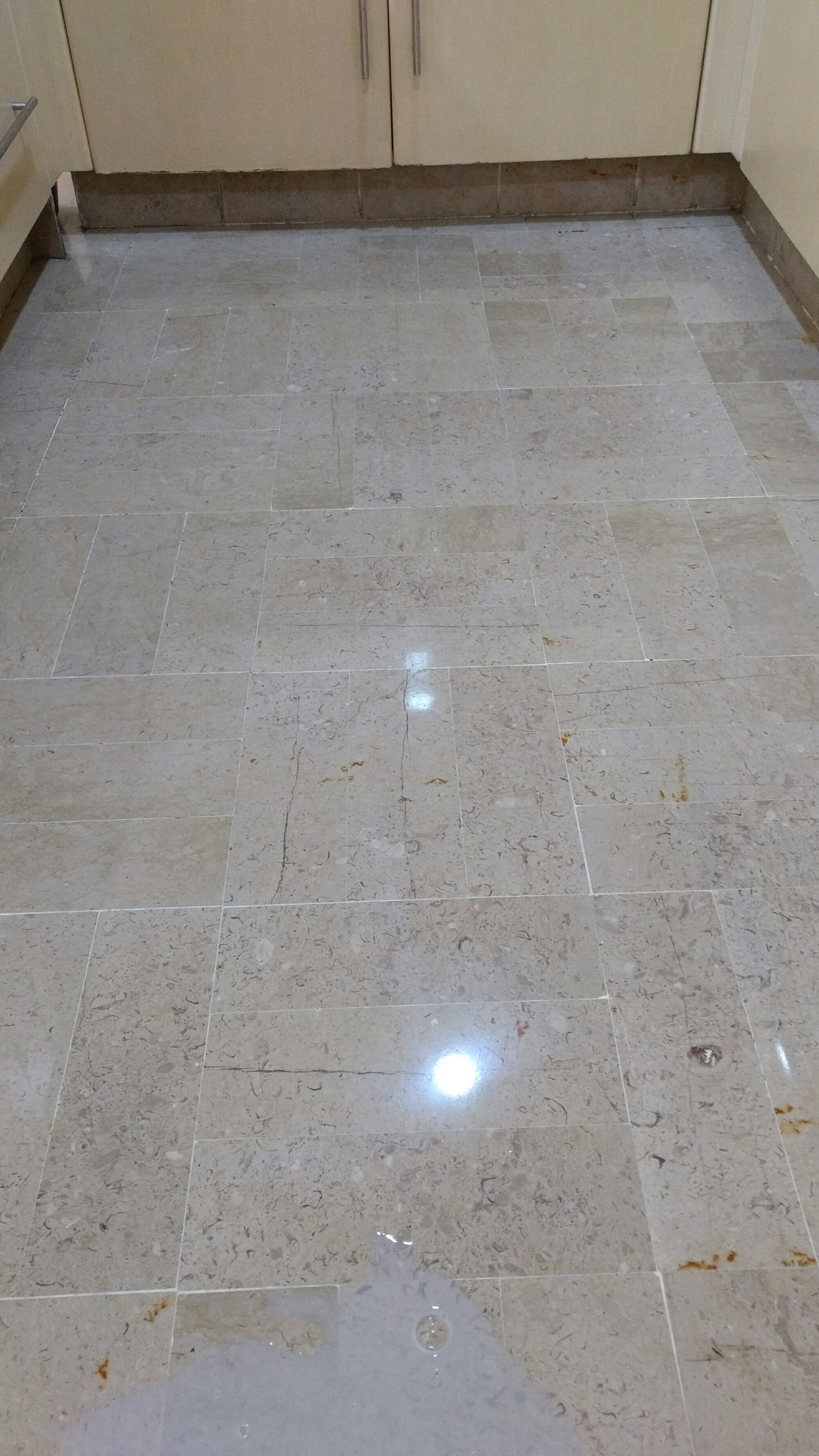 abrillantado y pulido de piso de mármol