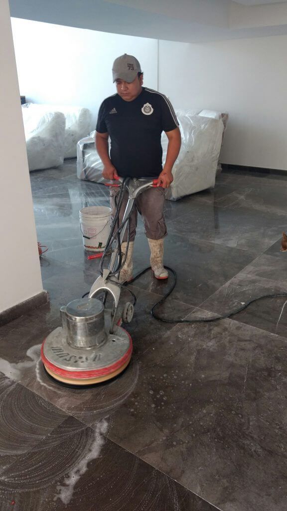 lavado y pulido de piso