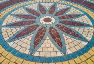 Pulir pisos de mosaico dañados o desgastados (1)