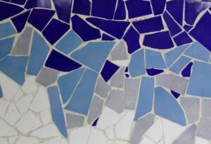 Pulir pisos de mosaico dañados o desgastados (4)